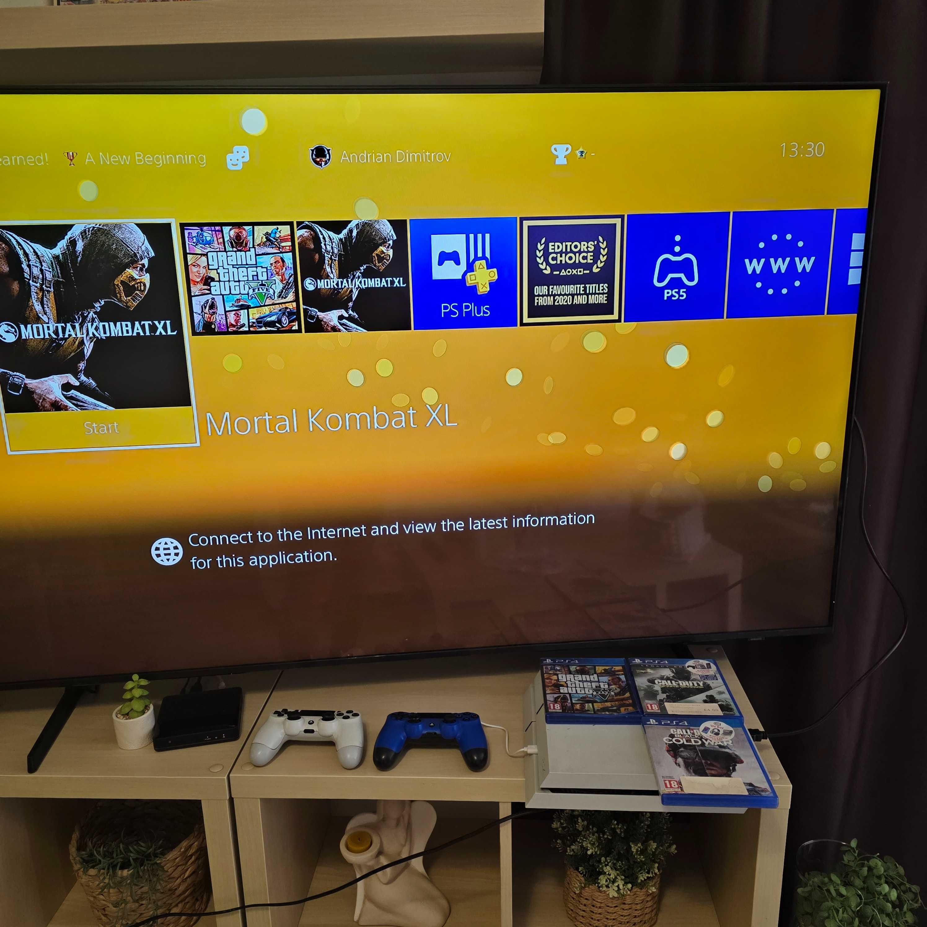 Playstation 4/500 GB White + 2 джойстика и 5 игри ,игрите в описанието