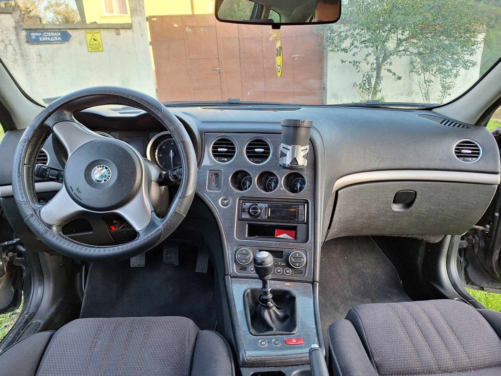 Продавам Alfa romeo 159 SW