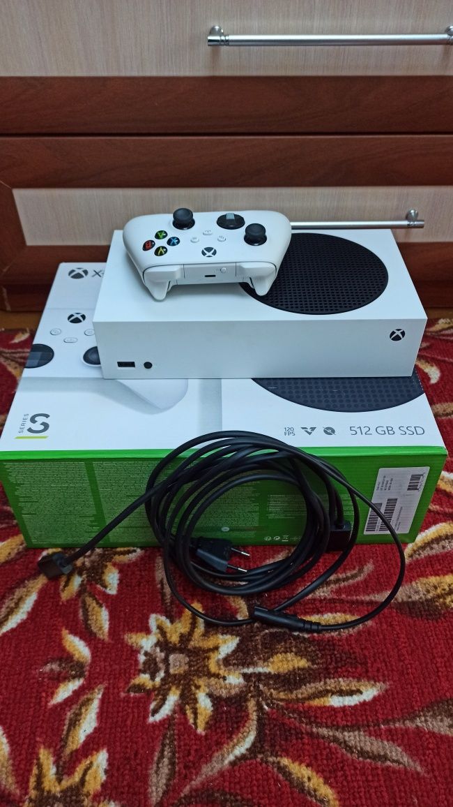 Xbox Series S хбокс + подписка Ultimate