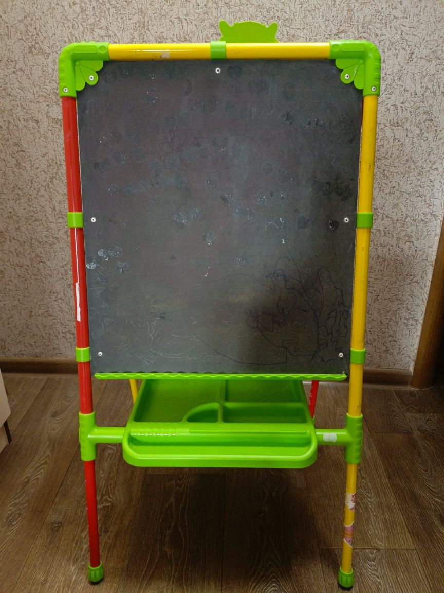 Продам детский мольберт