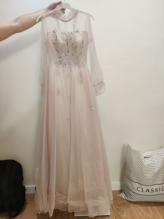 Вечернее платье в отличном состоянии