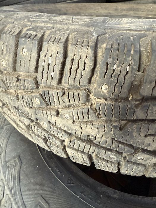 Резина зимняя в отличном состоянии