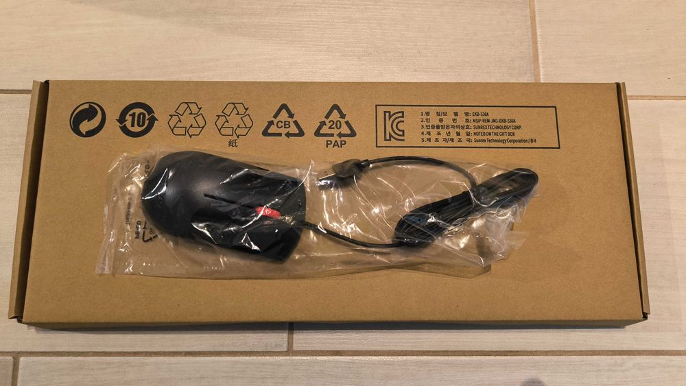 Клавиатура и мишка Lenovo