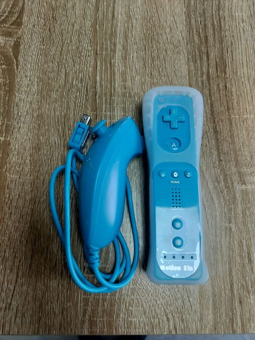 Telecomanda cu Motion Plus si Nunchuck, compatibila cu Nintendo Wii/Wi
