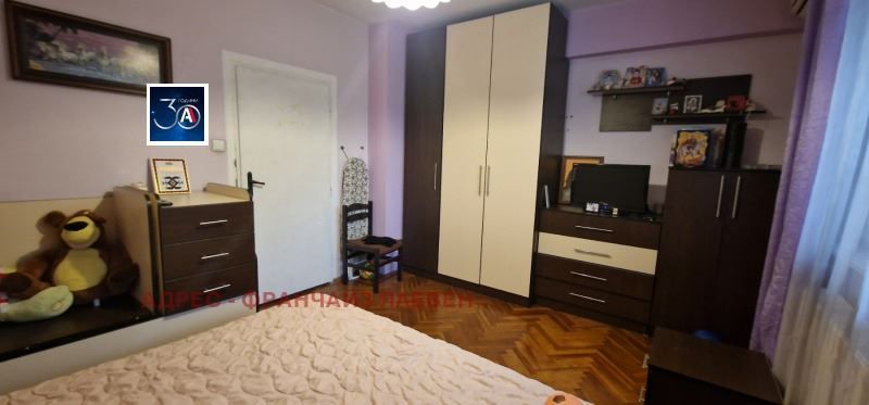 3-стаен в Плевен-Център площ 100 цена 135000