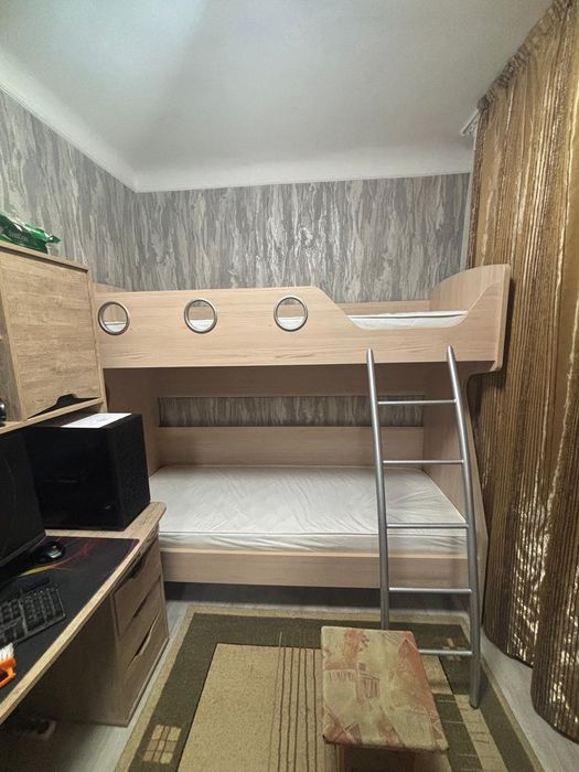 Продаётся двухъярусная кровать