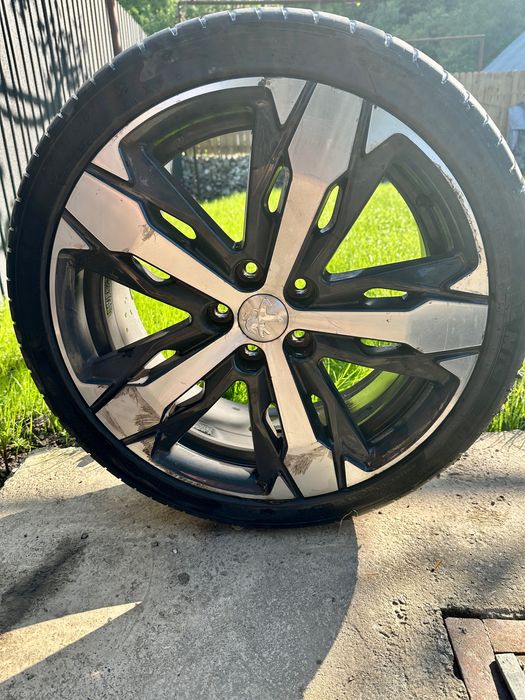 Jante Peugeot 225/40ZR18 + 4 anvelope iarna si 4 vara