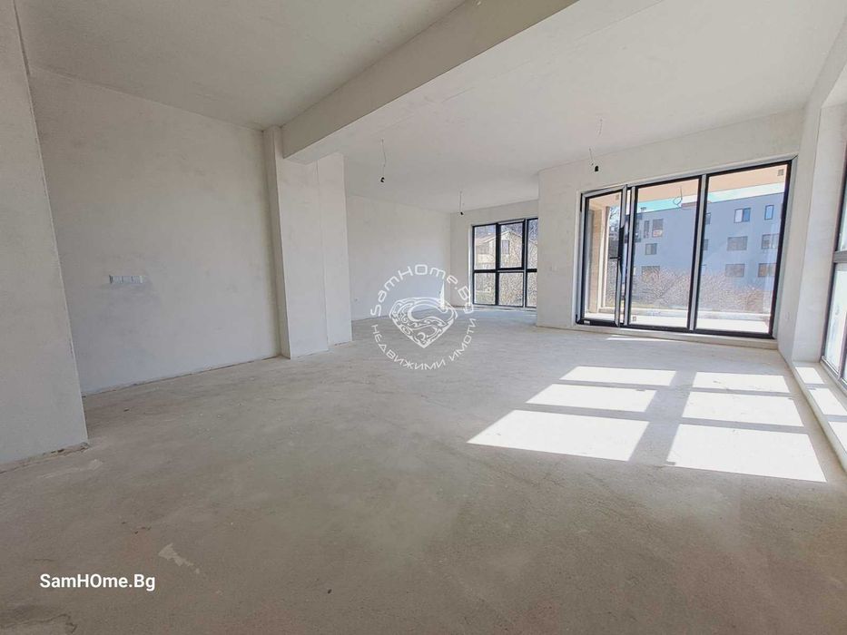 Продава се Четиристаен апартамент в Варна, Бриз - 165 кв.м за 2124 €/кв.м - Снимка #2