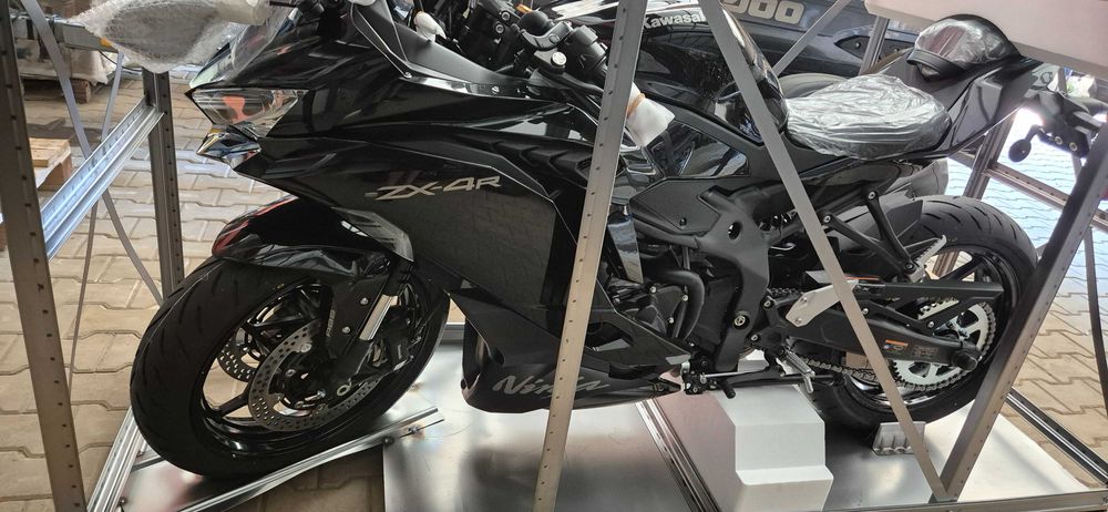 Kawaski ZX4R nou an 2026