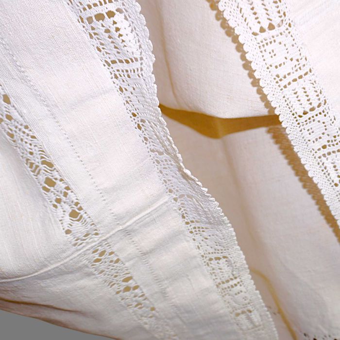 Fusta taraneasca veche lucrata manual, fusta din in si canepa