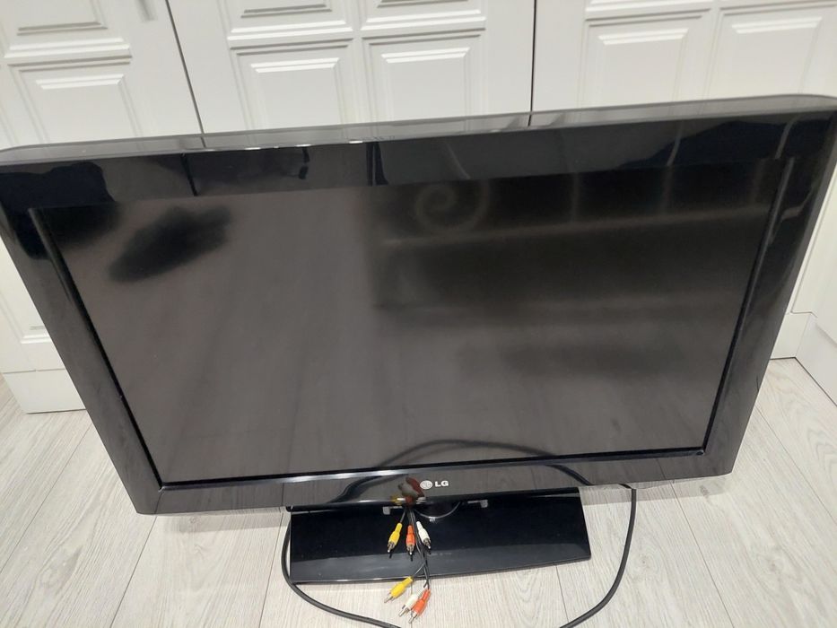 Простой Телевизор LG