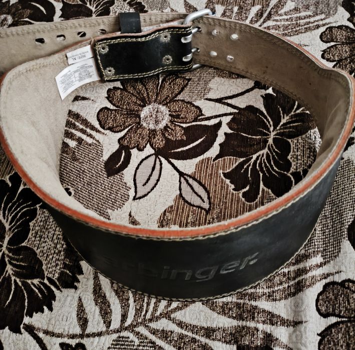 Пояс тяжелоатлетический