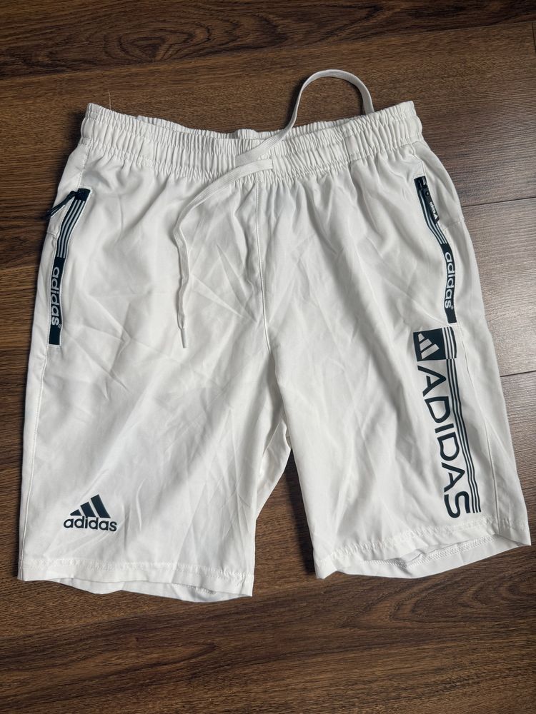 Дънки, панталони Guess, Levi’s, Diesel, Tommy Hilfiger, adidas