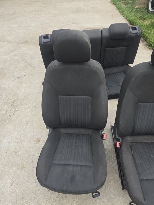 Interior complet fara incalzire scaune si bancheta Opel Astra j