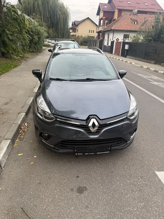 Vand Renault Clio 4 ,motor 0.9 turbo ,modelul Limited !