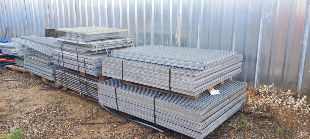 Grătare zincate 125x272x4x125x160x4