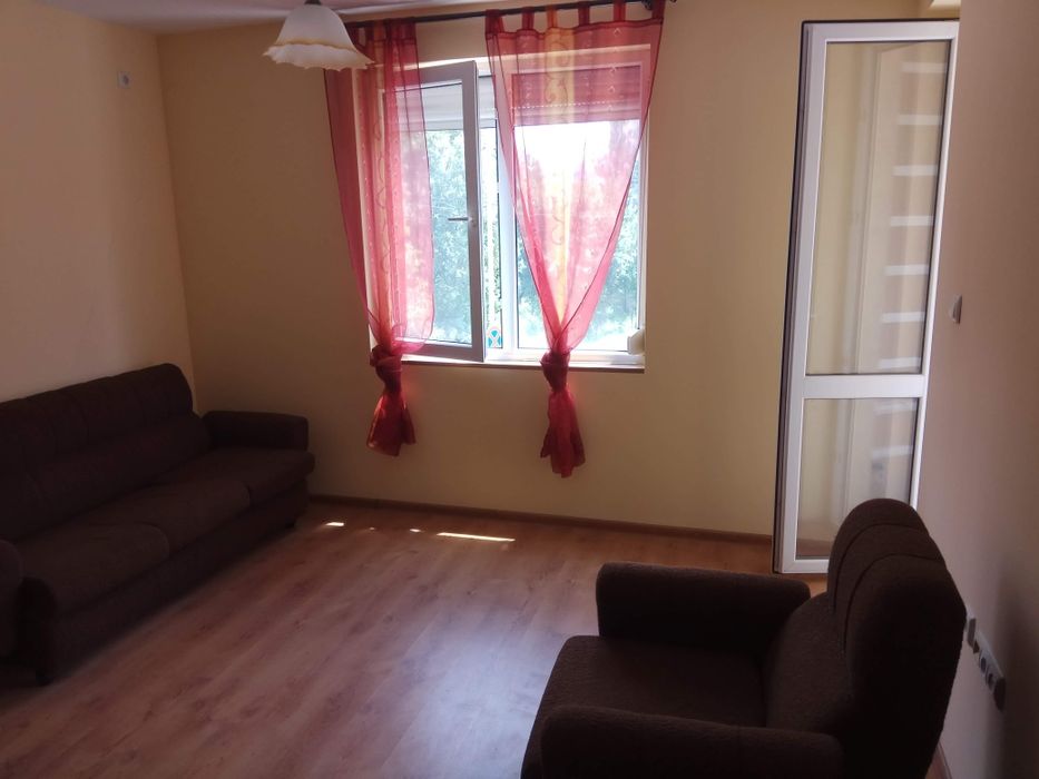 Двустаен под наем в центъра на Велико Търново