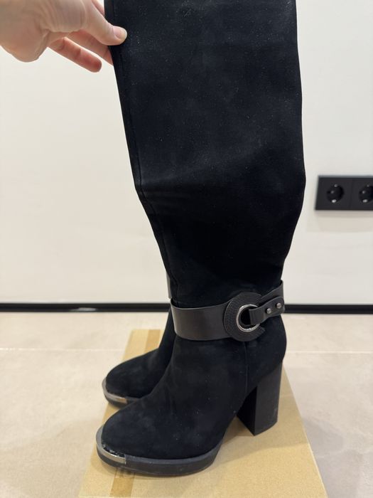 Продам зимние сапоги