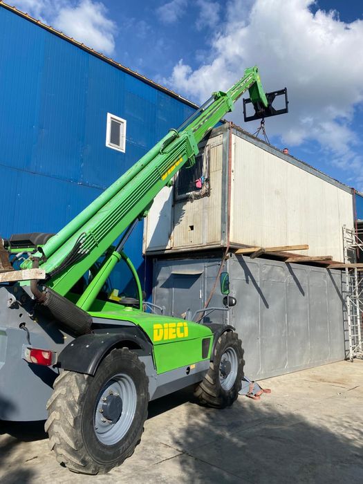 Manitou Incarcator buldo  excavator buldoexcavator bobcat compactor