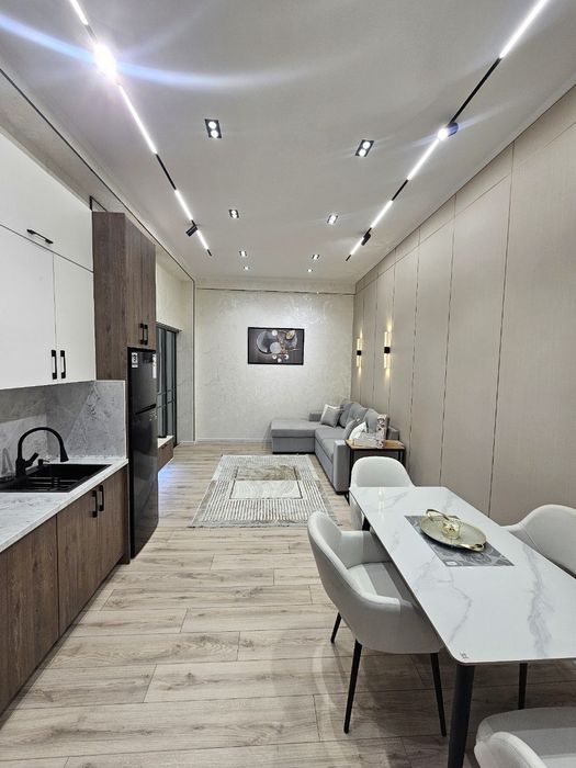 Продам чиланзар ц. Двух комнатная . Банковская новостройка