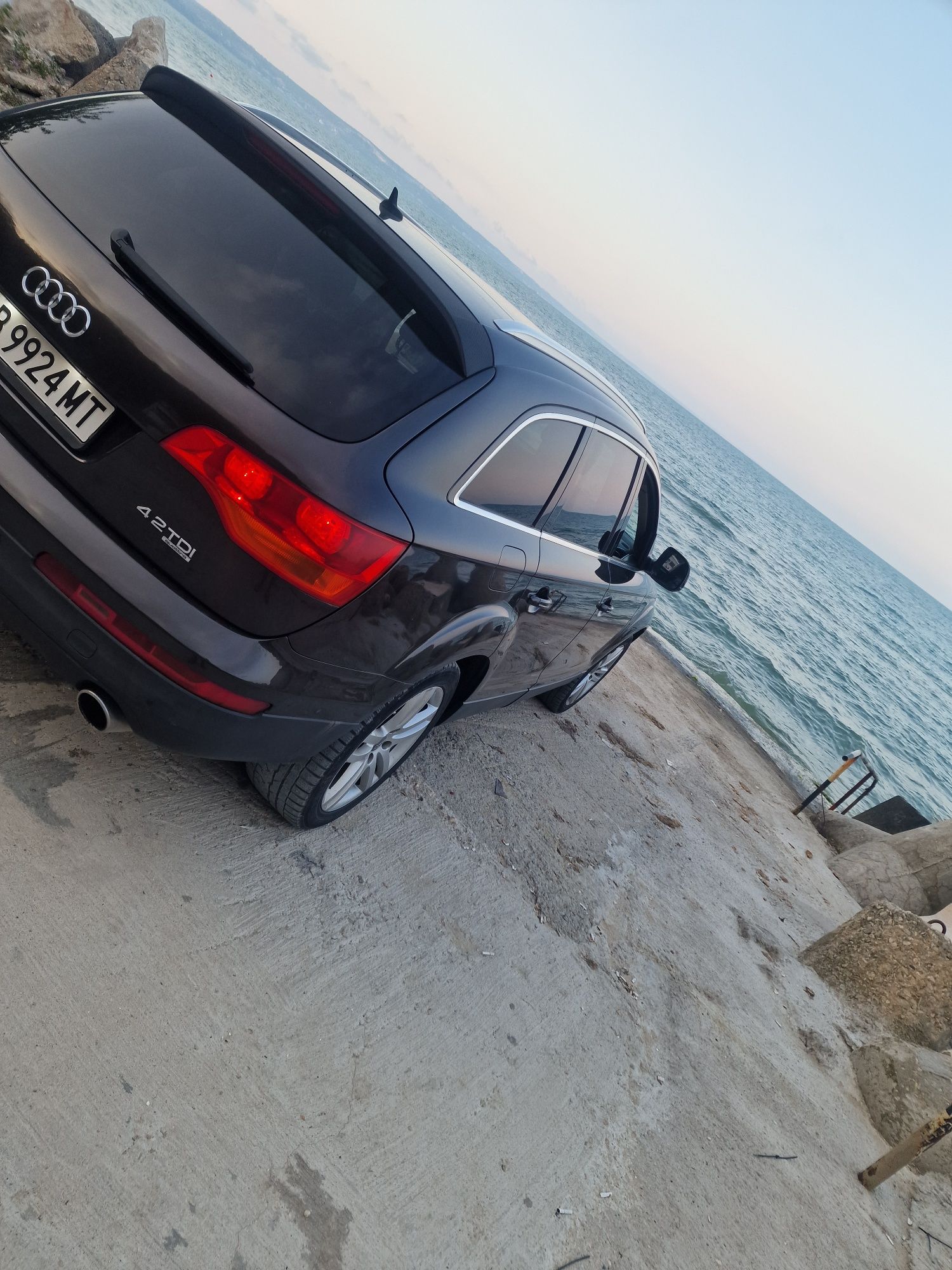 Продавам Ауди Q7 4.2TDI