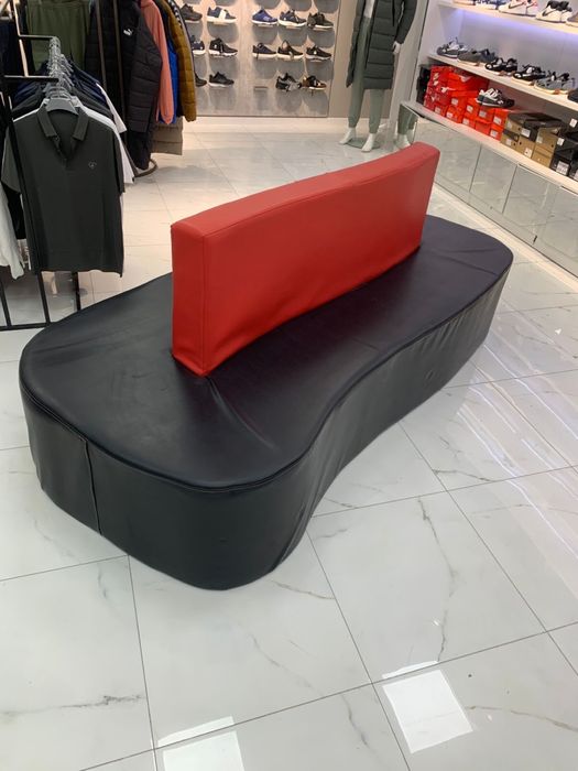 Диван для магазина или офиса