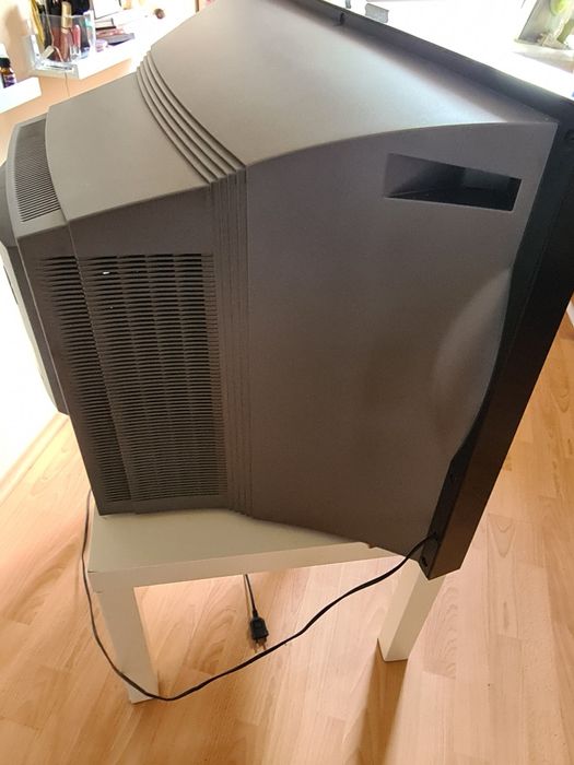 Телевизор LG Lafinion 72