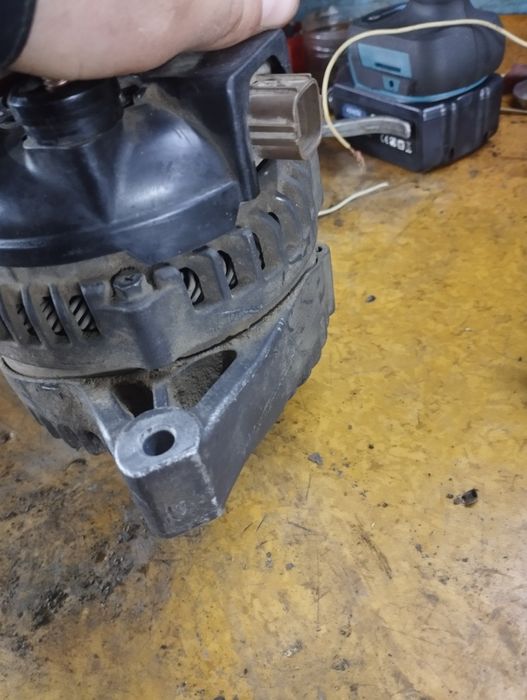 Продам генератор Альфард