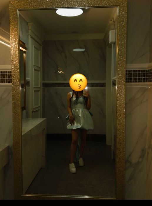 Продам платье выпускное. Сшили специально для дочки.