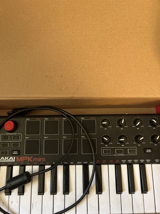 Миди клавиатура