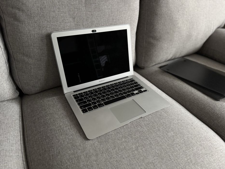 Apple MacBook Air a1466 Не Работи!