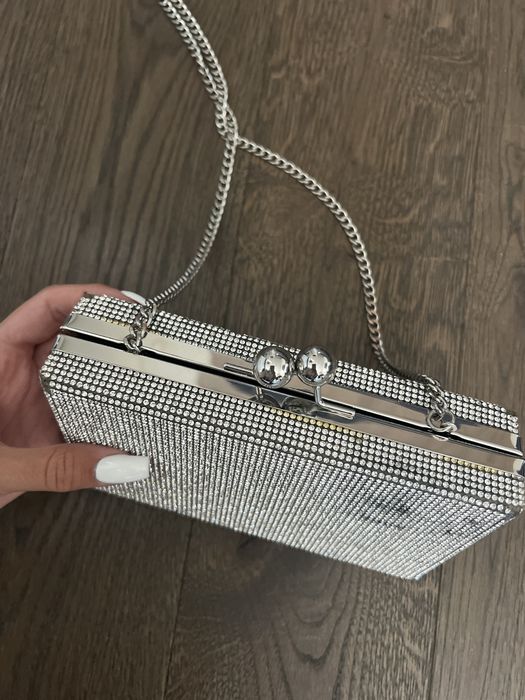 Чанта ZARA клъч (сребърна)