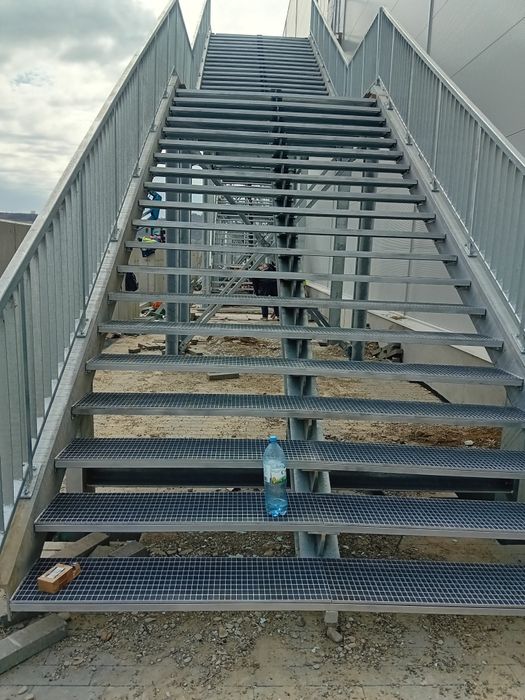 Scara metalica zincata de incendiu  moluri hoteluri