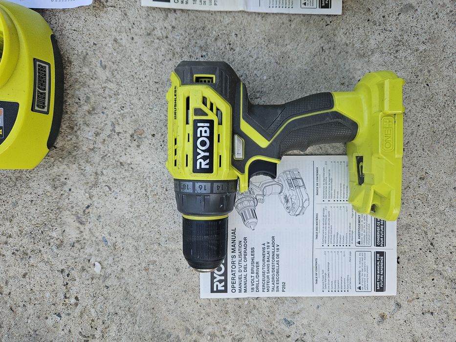 Акумулаторен безчетков винтоверт Ryobi One+ 18V Brushless P252