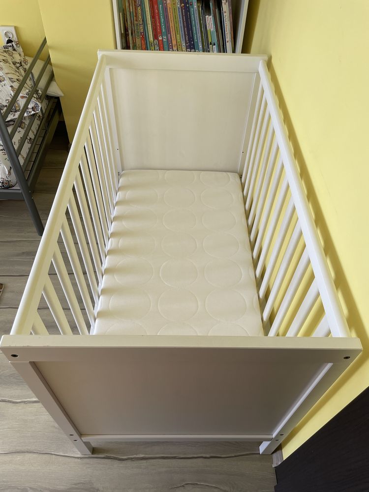 Бебешко креватче и матрак, IKEA Sundvik, 60x120 см, височина на 2 нива