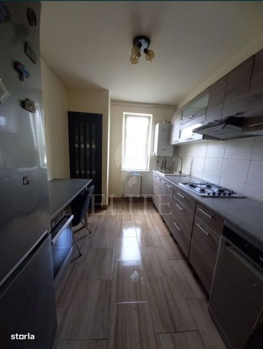 Apartament 3 camere în zona HOTEL Royal