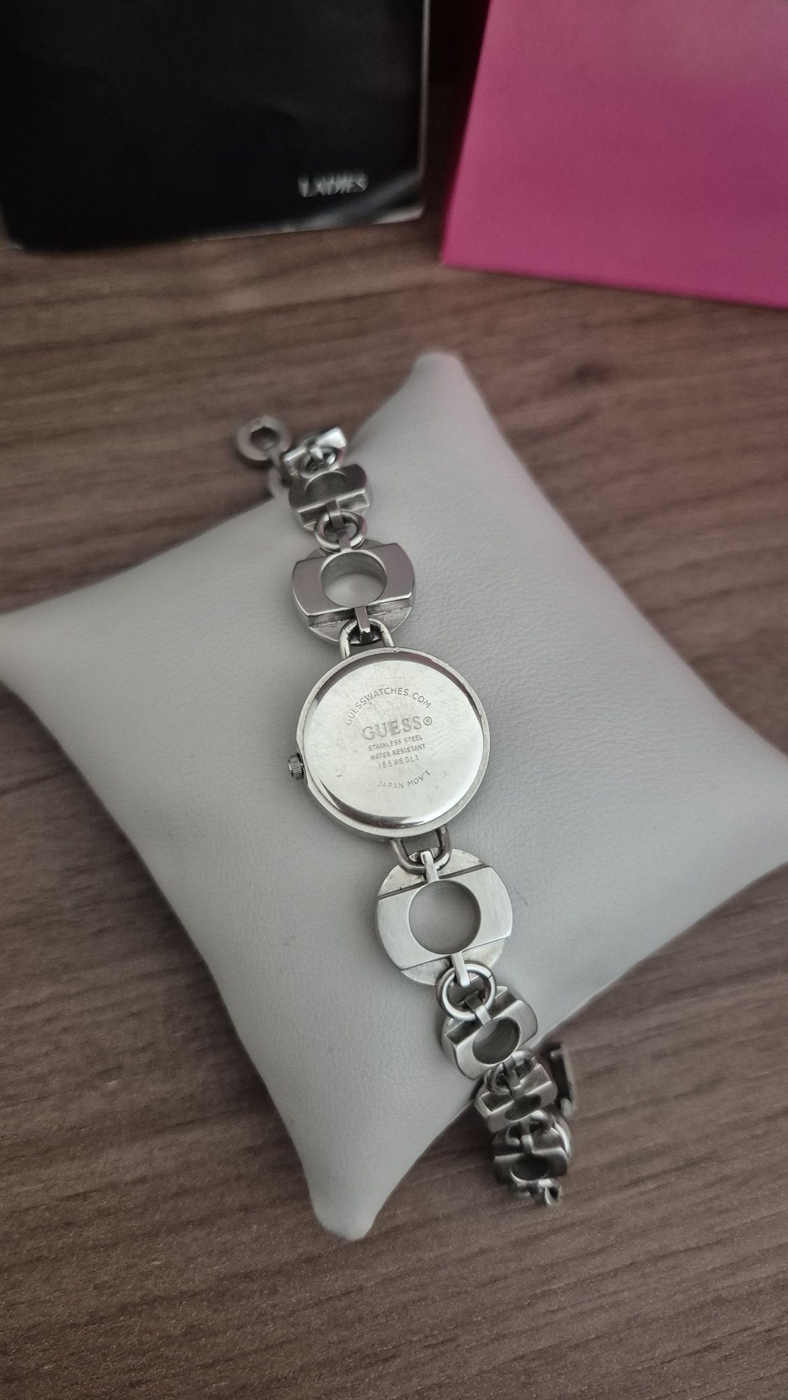 Дамски часовник Guess