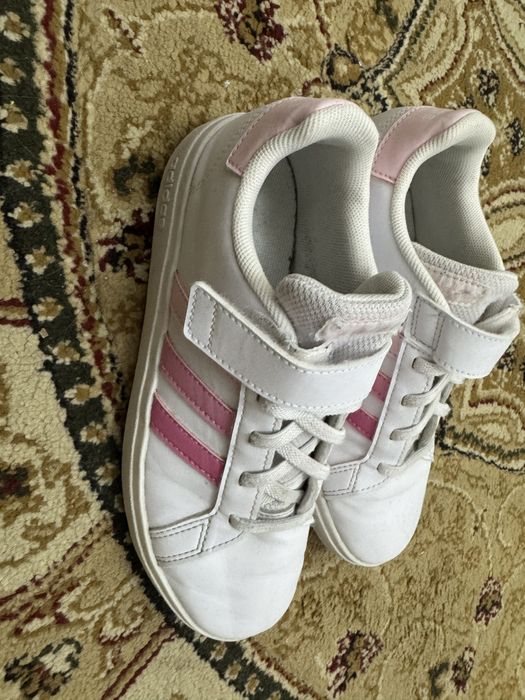 Детски маратонки Adidas за момичета