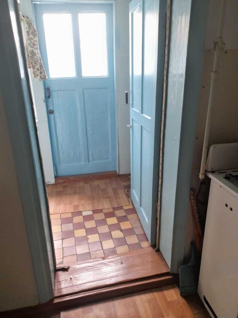 продам дом 5 комнат, 60. 2 кв.м. р-н пивзавода