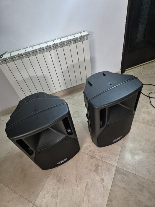 Vand două boxe Fbt himaxx 60 impecabile cu huse originale