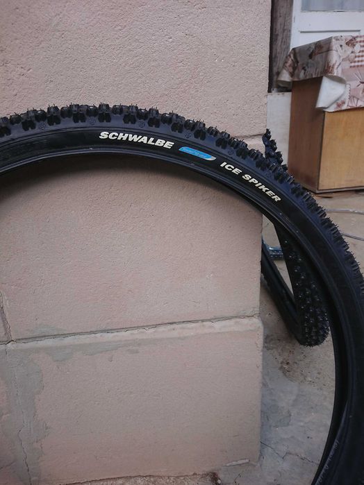 Зимни гуми за колело 26" Schwalbe Ice Spiker – с шипове