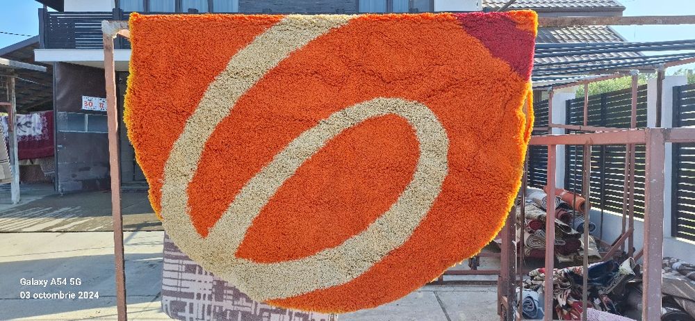 Vand covoare 3 m x 2 m second hand spalate!