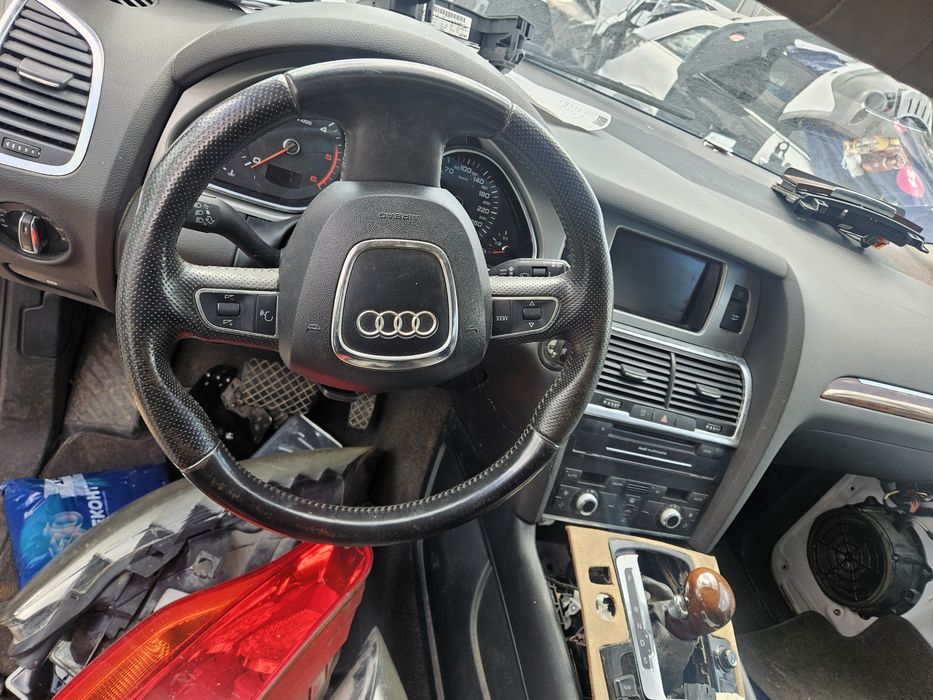 Волан за Audi Q7 оригинален!!!