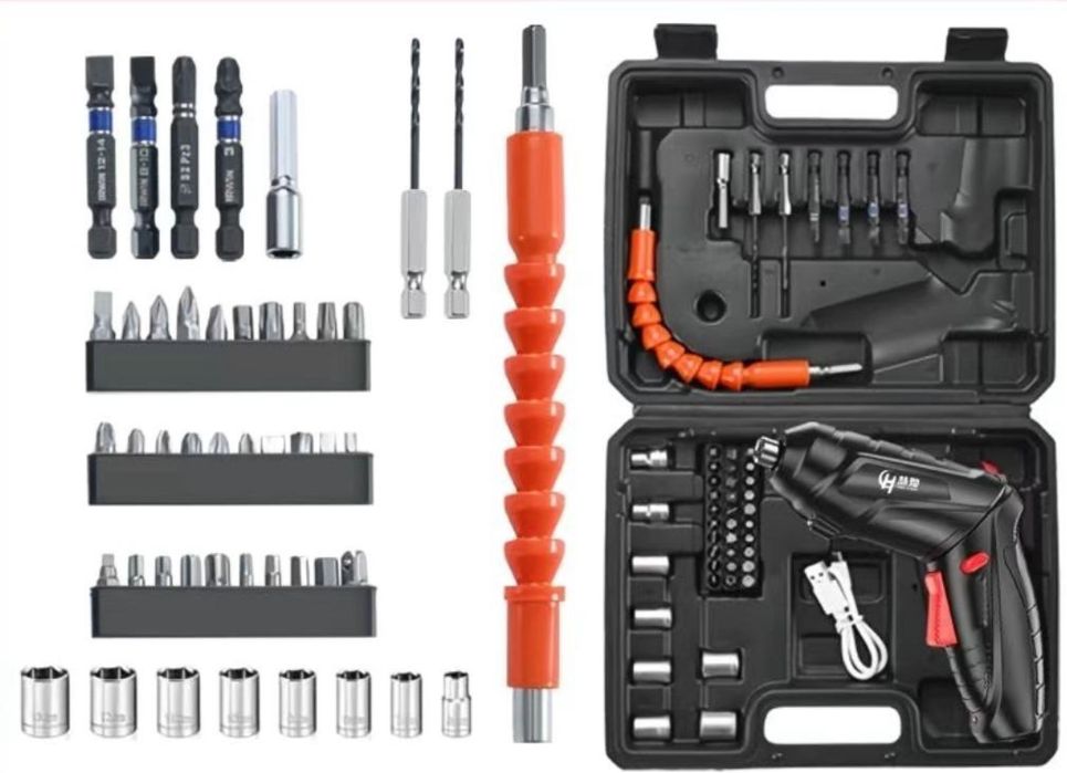 Шуруповерт с набором насадок