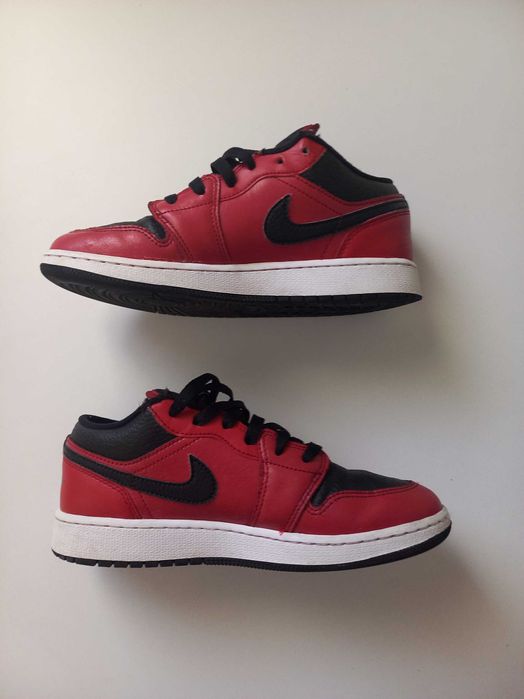 Jordan 1 Low оригинални кецове