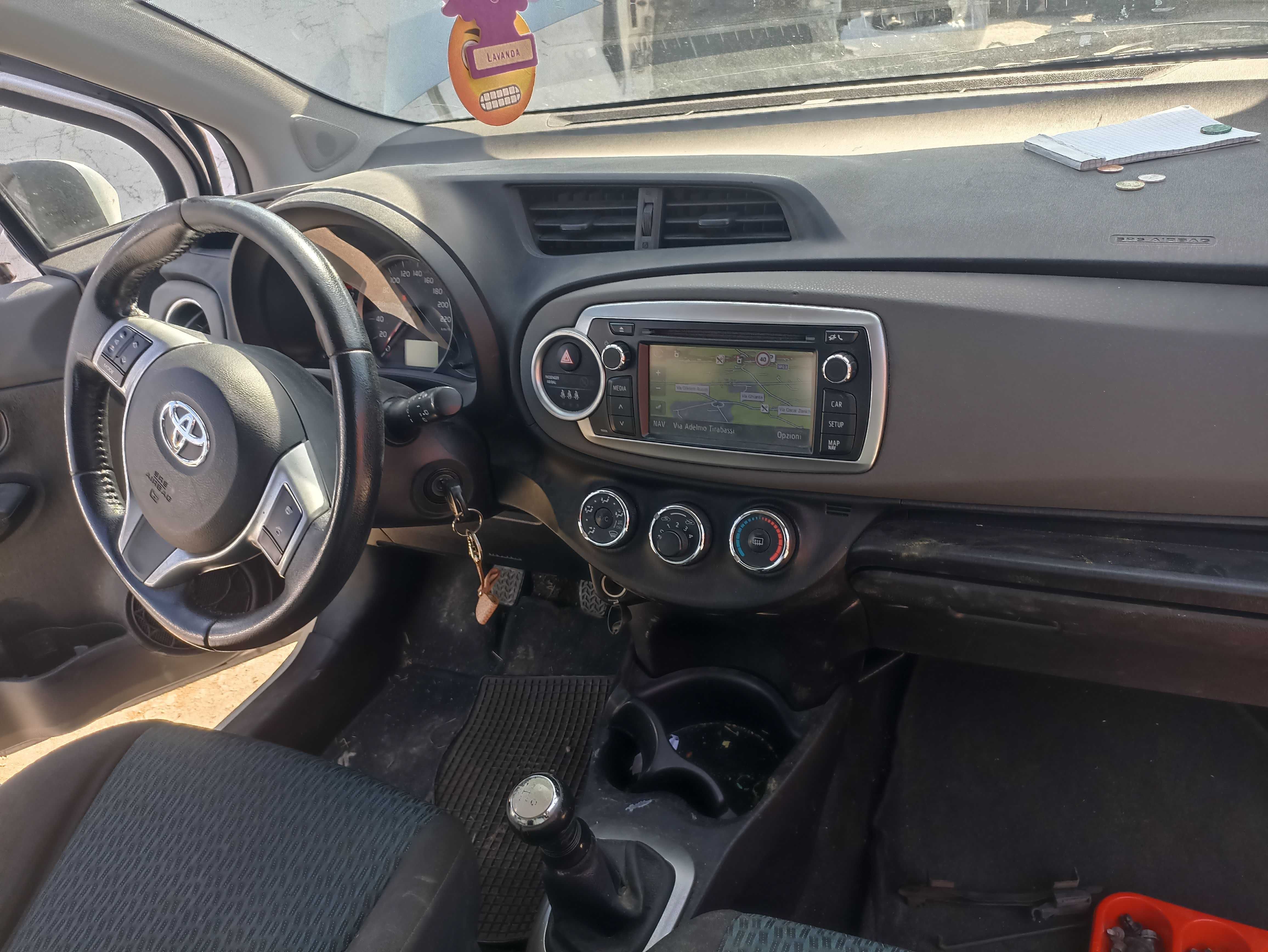 Тойота Ярис П13 / Toyota Yaris 2012г. P13  - на части