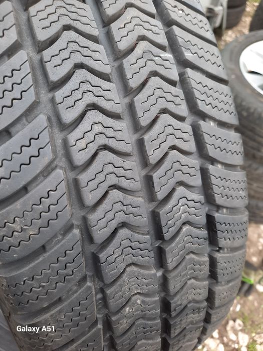 Бусови гуми зимни, 16цола