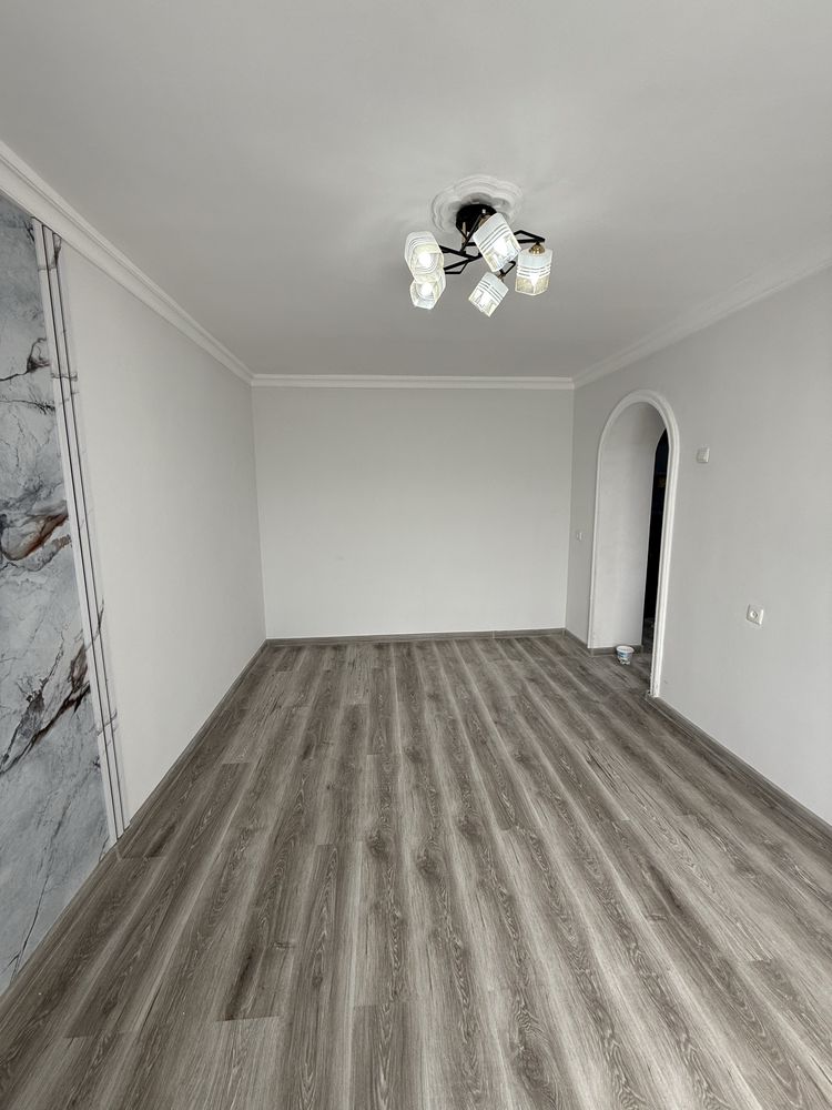Продам квартиру 1/4/5 Авиагородок, рядом транспорный институт.