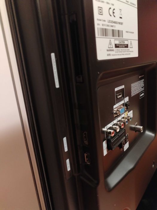 Televizor LCD Samsung FULL HD Diagonala 80 cm