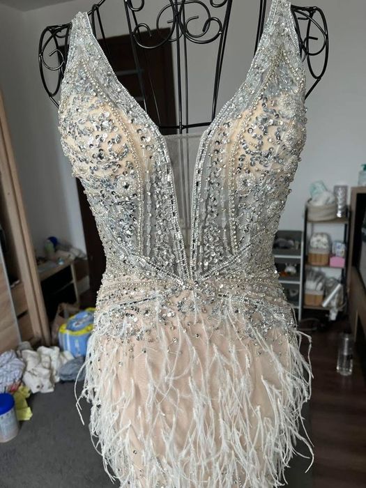 Rochie ocazie bijuterie